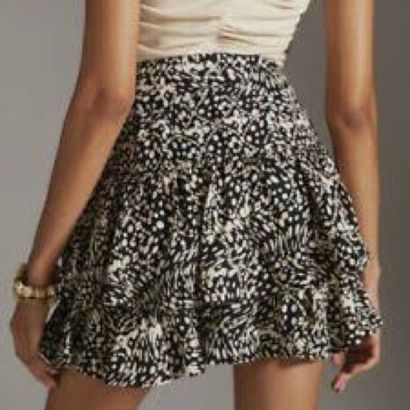 Black and White Patterned Women's Skirt - Picture 1 of 3